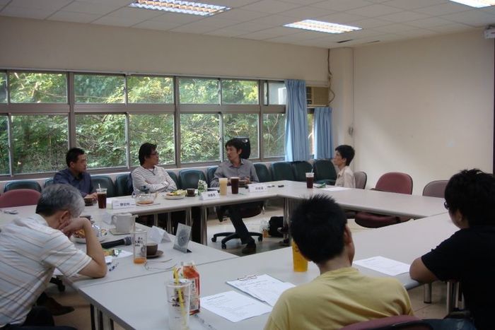 2009.11.05│校友經驗分享座談會圖片