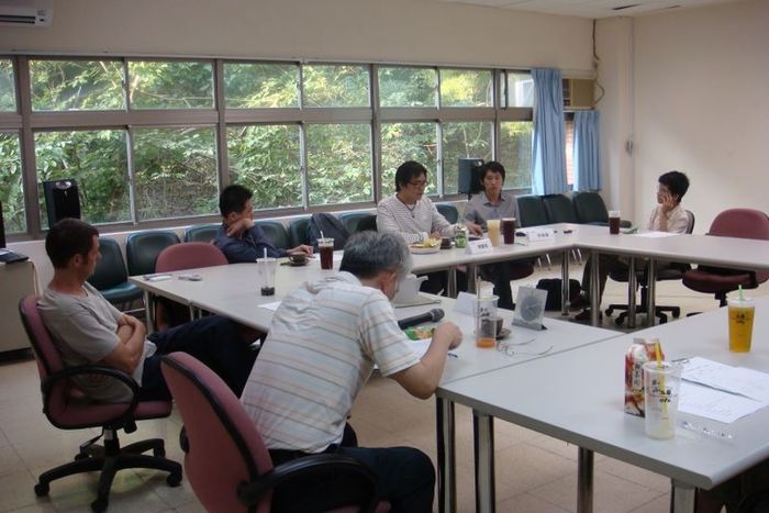 2009.11.05│校友經驗分享座談會圖片