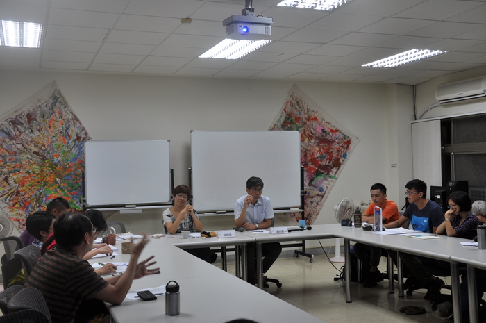 2015.11.09│Tsang-Long, Liu - Close but unapproachable: Nietzsche and Benjamin on repeating an unrepeatableImage